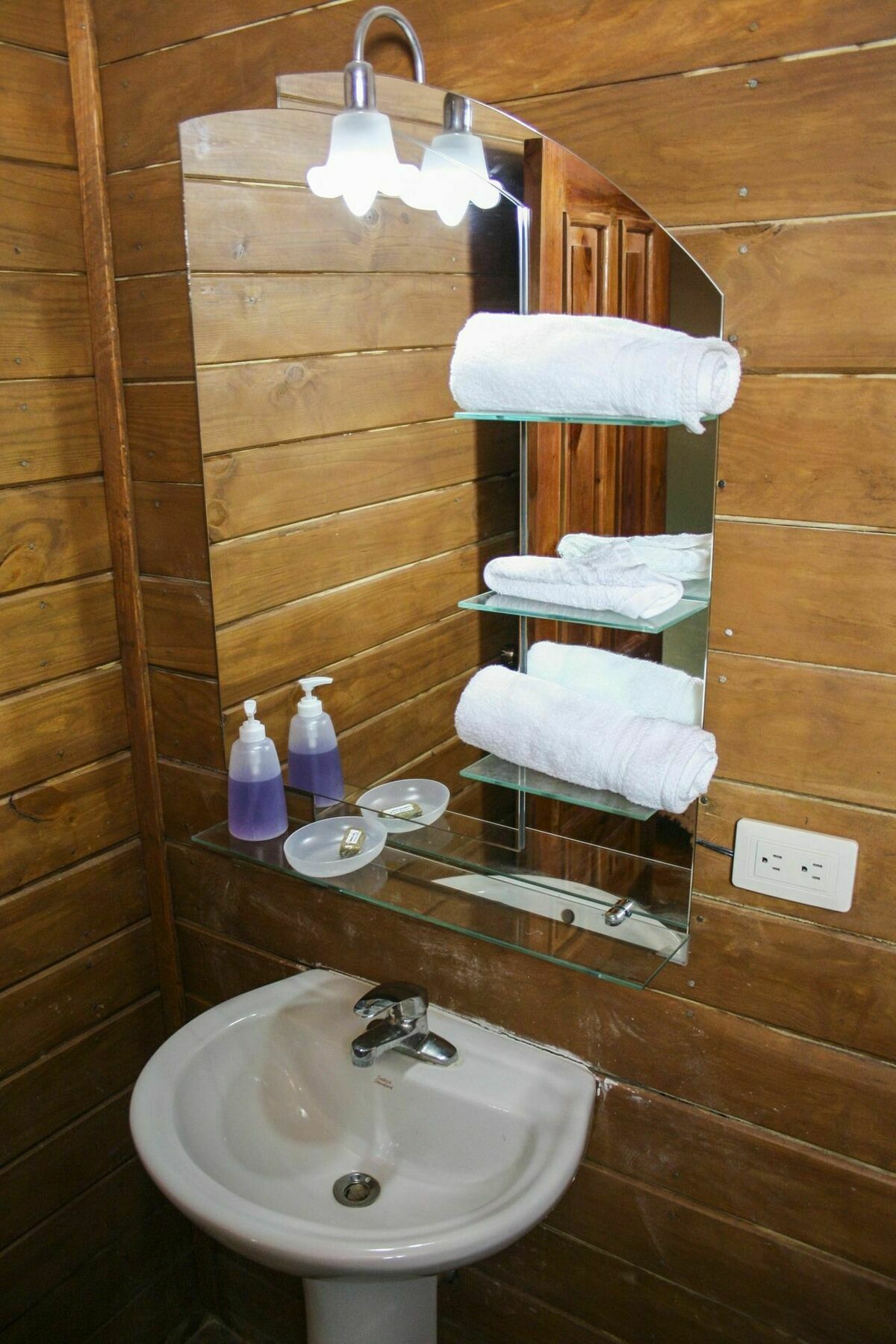 Hotel Sea Breeze Paraiso  Bagian luar foto